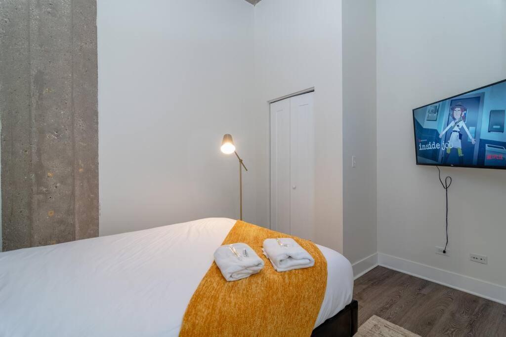 Mccormick Place 2Br Stylish Suite With Optional Parking And Gym For Up To 8 Guests Near Soldier Field And Grant Park שיקגו מראה חיצוני תמונה